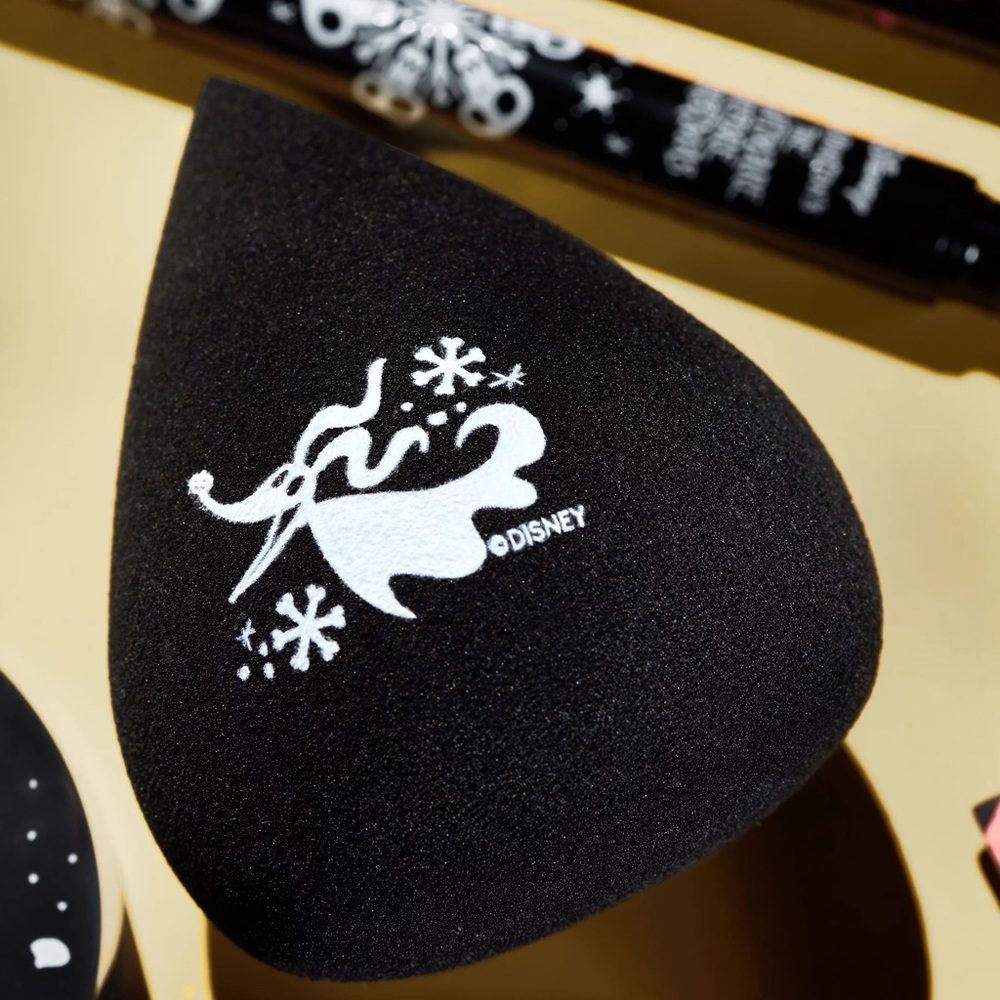 The Nightmare Before Christmas Zero Detail Blending Sponge